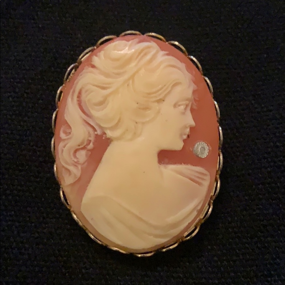 Brooch
